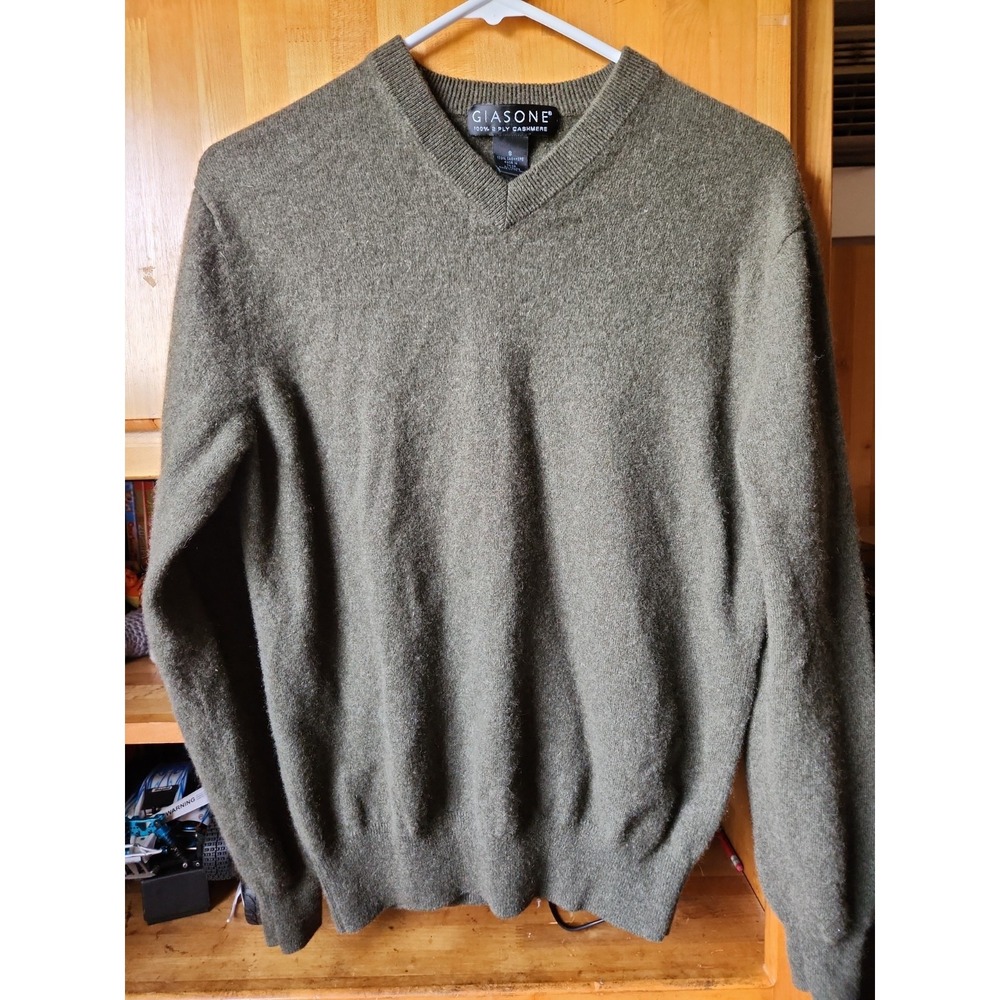 Men's Giasone Green 100% 2-ply Cashmere V-Neck Sweater, Sz S.